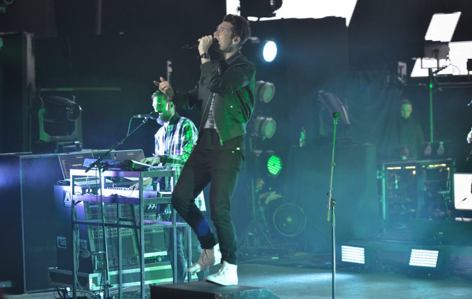 Bastille Live NME Awards 2017