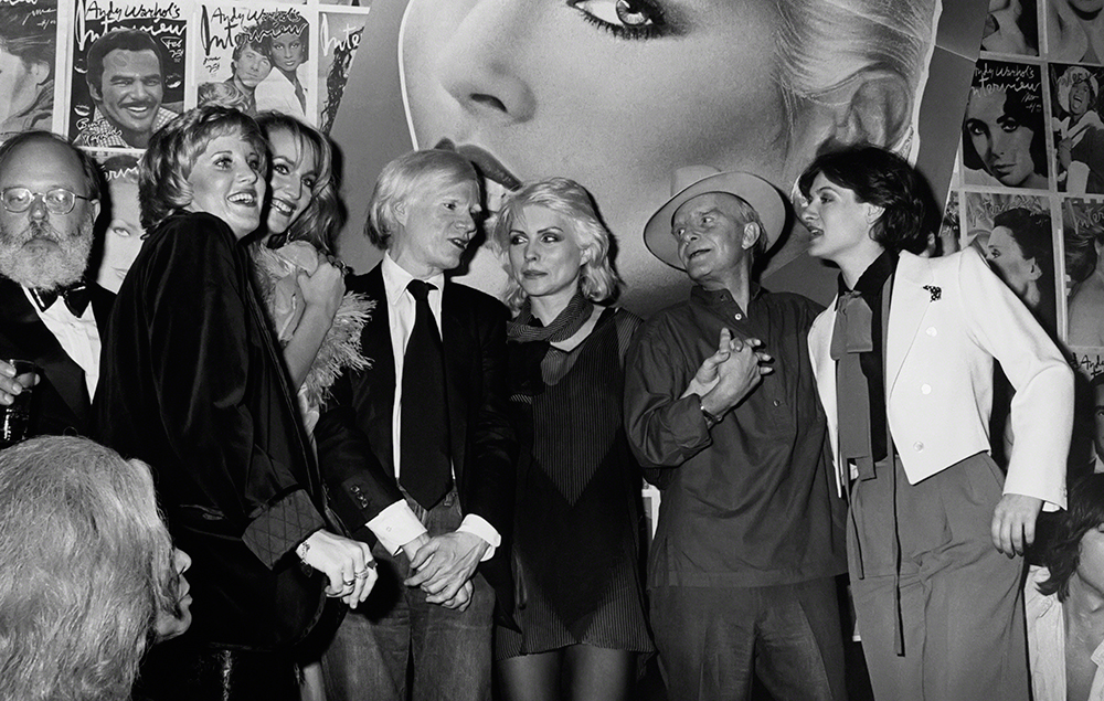 Lorna Luft, Jerry Hall, Andy Warhol, Debbie Harry, Truman Capote and Paloma Picasso - Studio 54