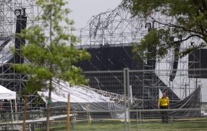 Radiohead stage collapse
