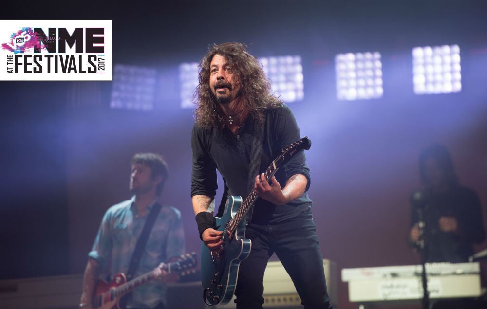 foo fighters glastonbury dave grohl