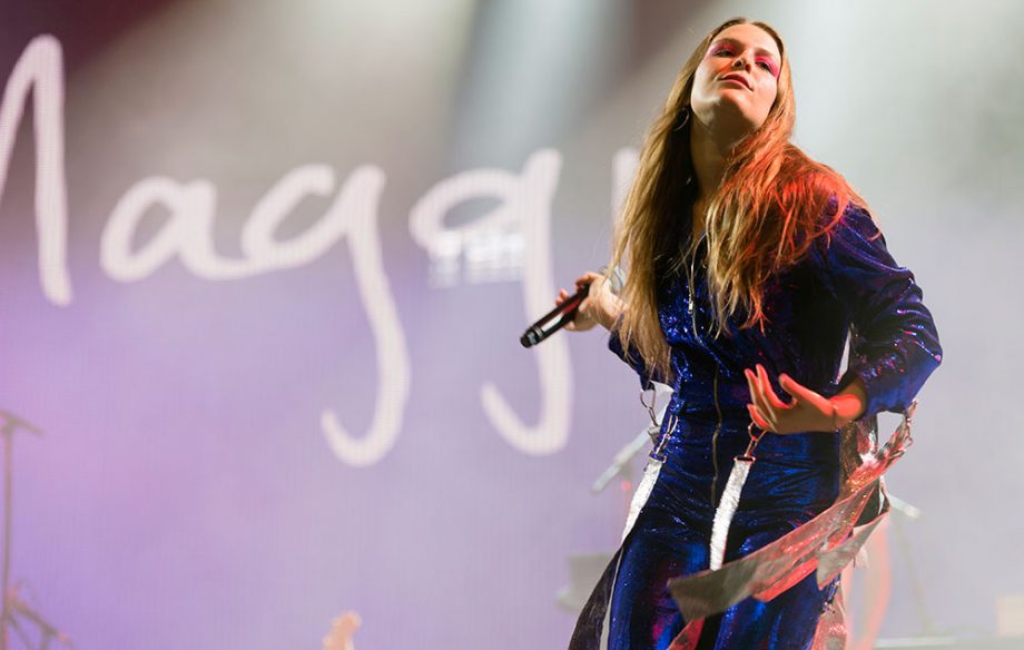 Maggie Rogers plays Glastonbury