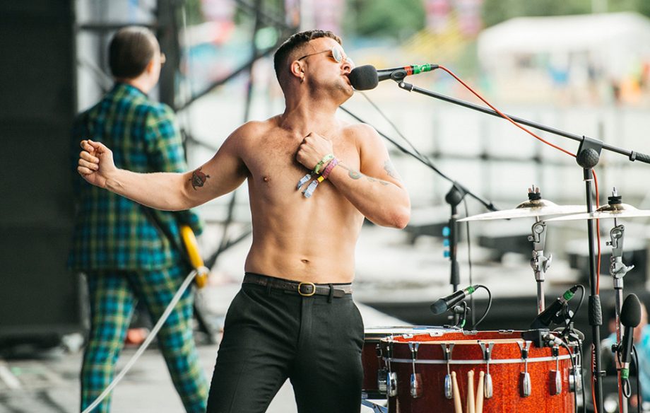 Slaves Glastonbury
