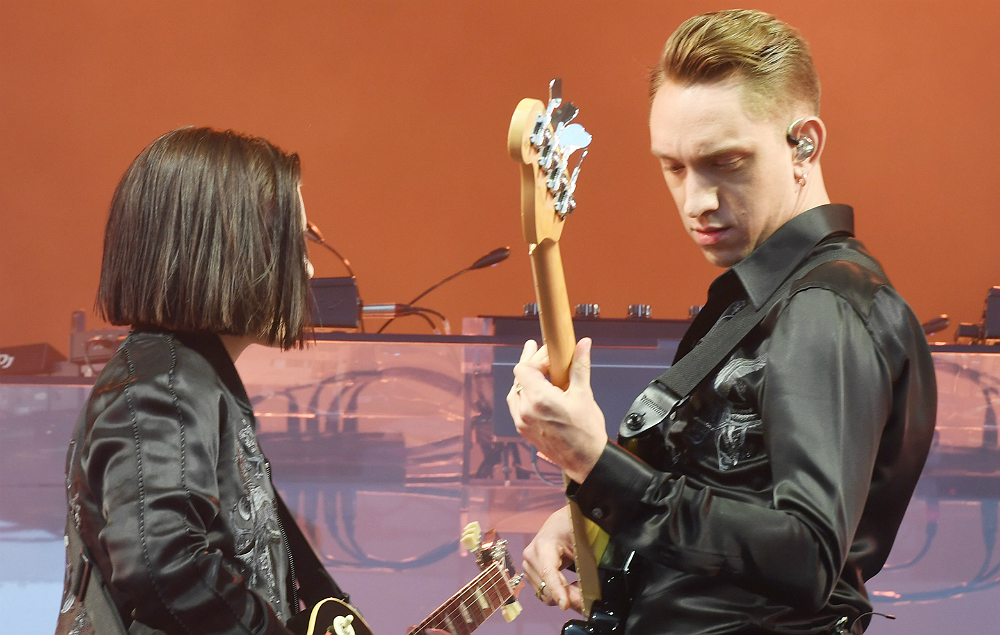 The xx live at Glastonbury 2017