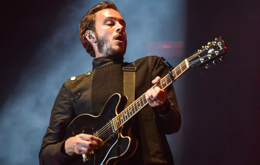 Editors' Tom Smith live