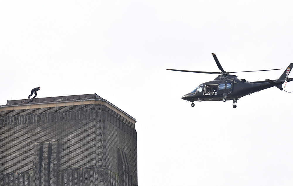 Tom Cruise on the Tate Modern