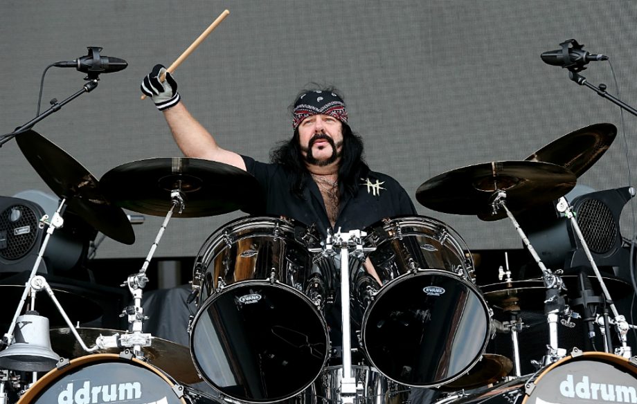 how did pantera drummer vinnie paul die