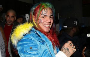 Rapper 6ix9ine reportedly hospitalised after being kidnapped, attacked and robbed in Brooklyn