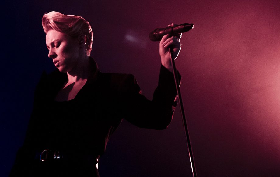 La Roux