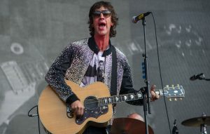 Richard Ashcroft soccer am sachet doctored image