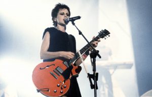 Plea for peace: 30 songs about war