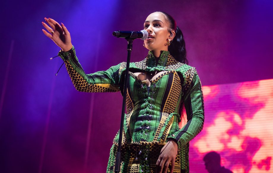 Jorja Smith live