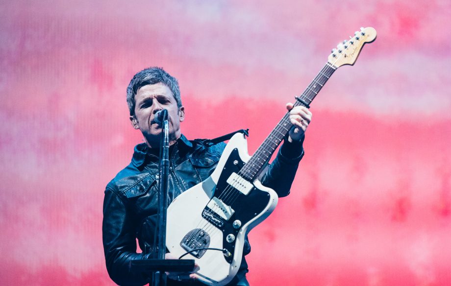 Noel Gallagher live