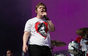 Lewis Capaldi took aim at Noel Gallagher with this brilliant entrance