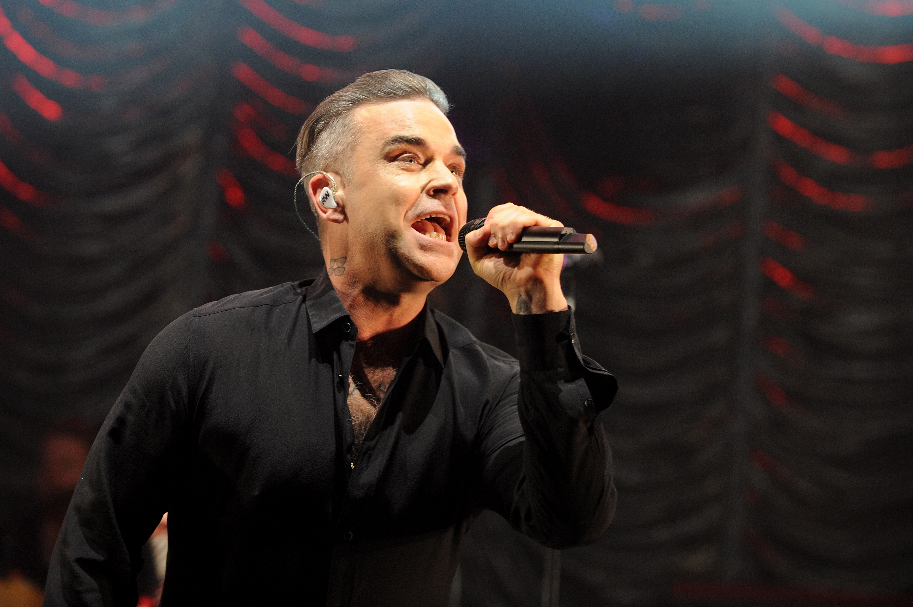 Listen up Glastonbury, Robbie Williams' Hyde Park show is the ultimate come and get me plea Listen up Glastonbury, Robbie Williams' Hyde Park show is the ultimate come and get me plea