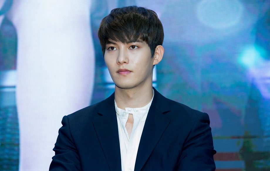 Lee Jong Hyun CNBLUE leaves band