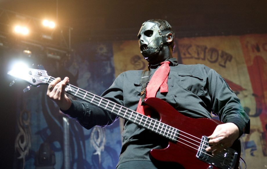 Paul Gray of Slipknot performs on stage at the Allstate Arena on January 30, 2009 in Rosemont, Illinois