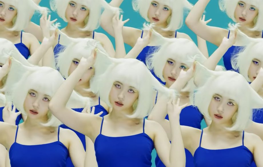 Sunmi Lalalay music video