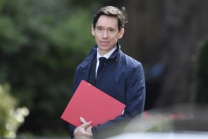 Rory Stewart has apologised for calling Hare Squead "minor gangsters"