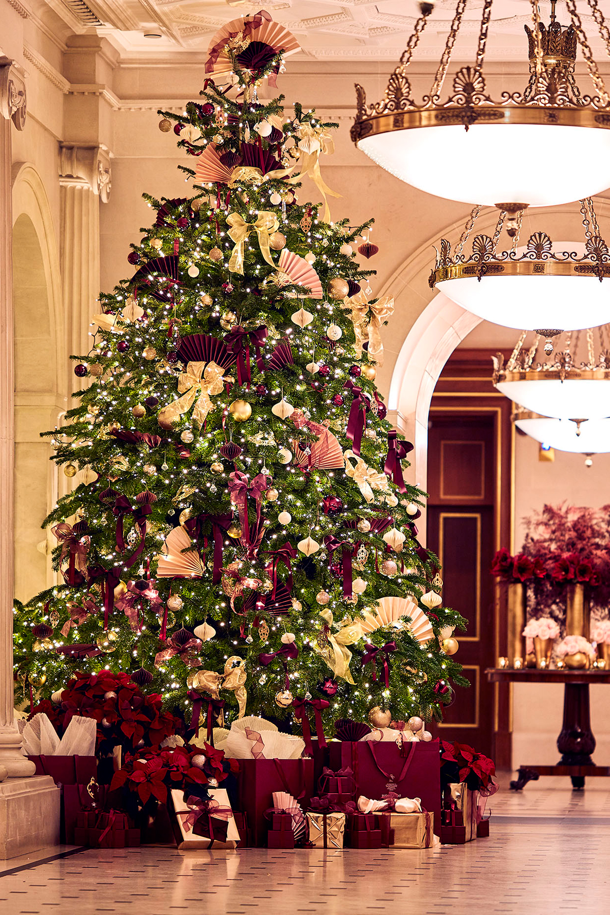 CHECK OUT LONDON'S BEST DRESSED CHRISTMAS TREES Livingetc